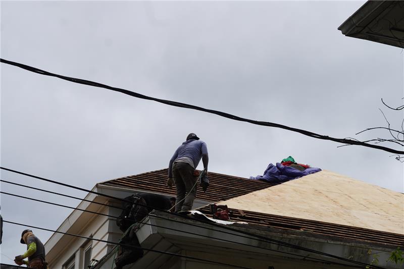 Bundling Roofing and Solar: 5 Ways You Save on Installation